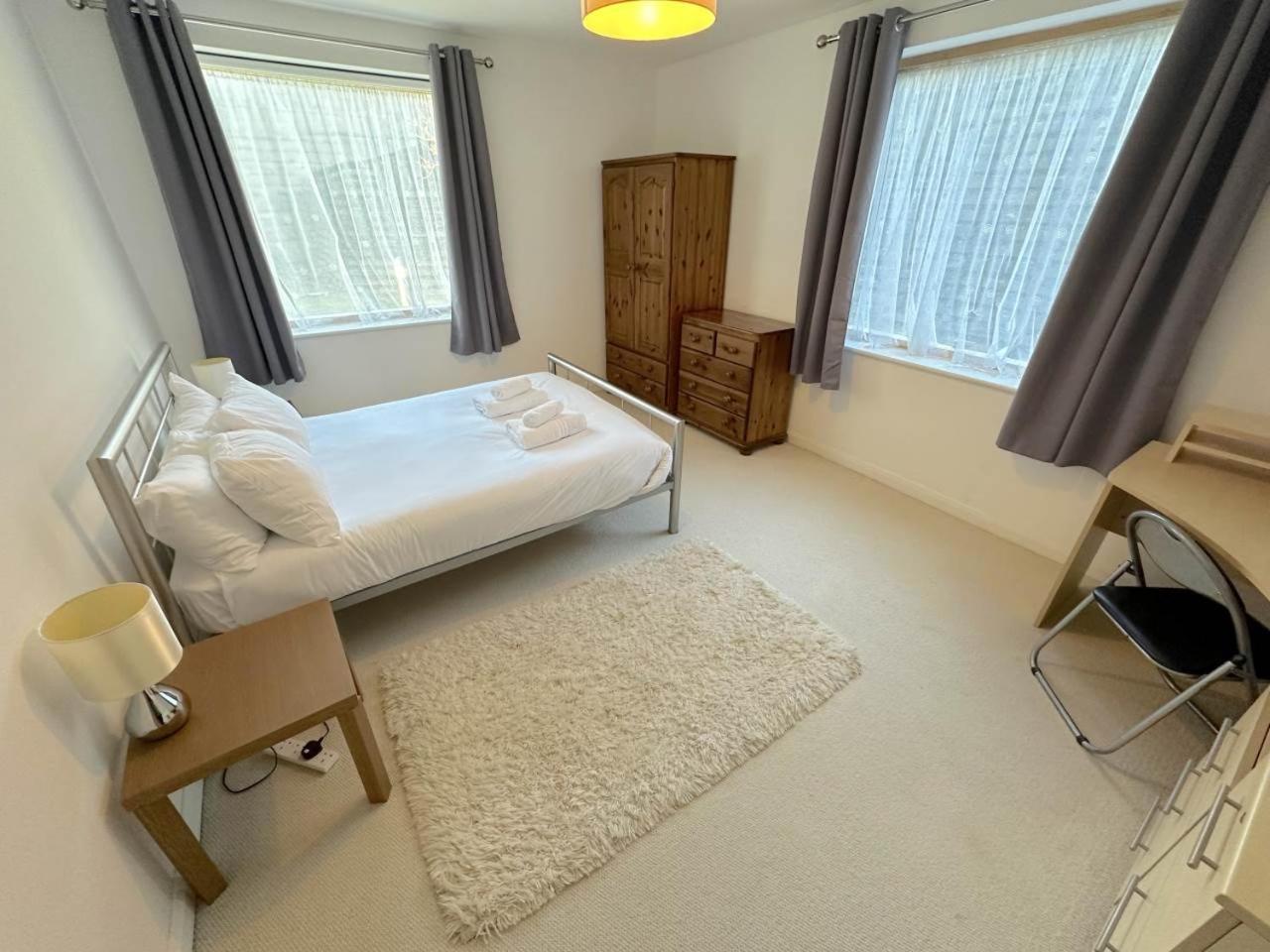 Parc Y Bryn Serviced Apartments Aberystwyth Buitenkant foto