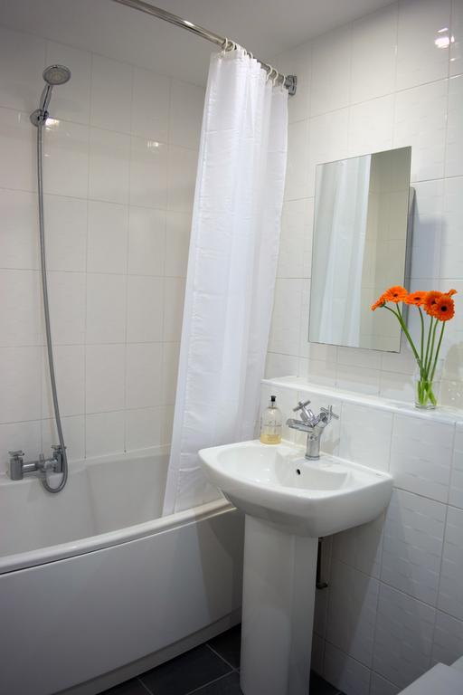 Parc Y Bryn Serviced Apartments Aberystwyth Buitenkant foto