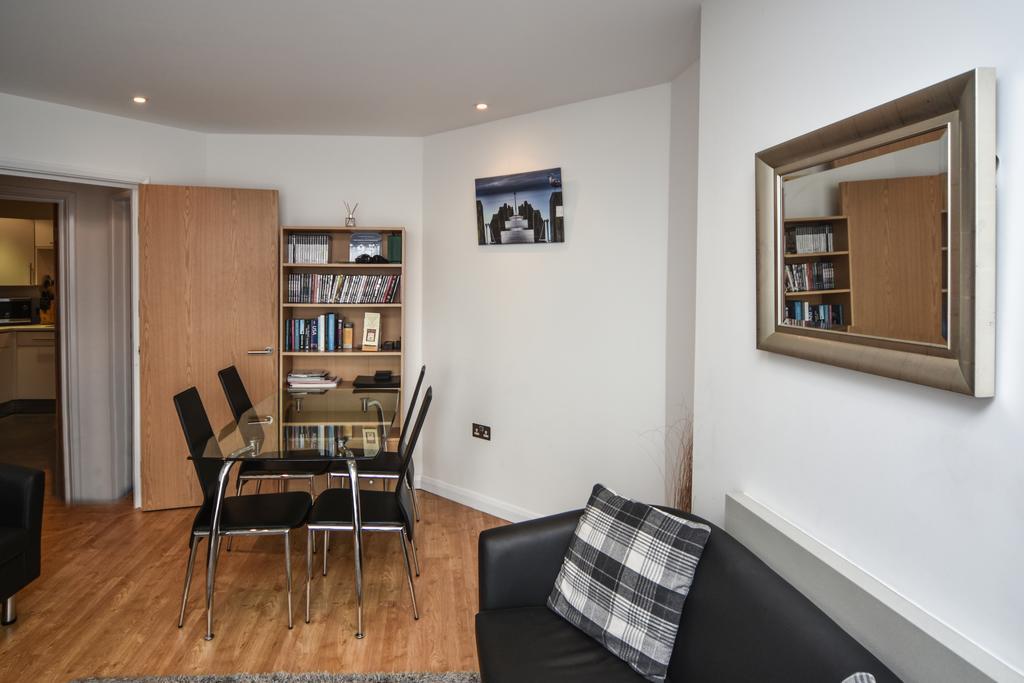 Parc Y Bryn Serviced Apartments Aberystwyth Buitenkant foto